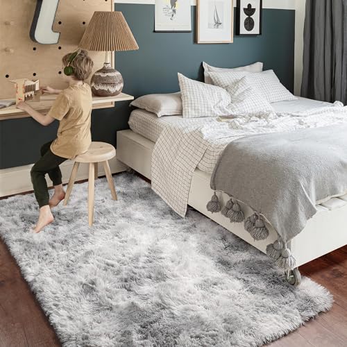 Amdrebio Tie-Dyed Light Grey Area Rug for Bedroom, Soft Shag Furry Rug 5x7 for Living Room, Fluffy Fuzzy Rugs for Kids Room Decor, Modern Shaggy Carpet for Classroom Office, Plush Indoor Rug