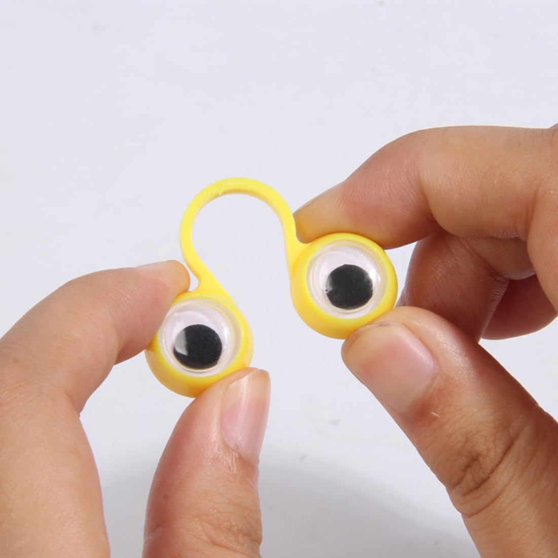 Marioneta De Dedo De Monstruo Dedos De Goma Que Brillan En La Oscuridad Para La Fiesta De Los Ninos Ama La Marioneta De Juguete Divertido Muestra Colores Aleatorios 4 Piezas Zhivalor Wrlf 333 Marioneta De Dedo De Monstruo Dedos De Goma Que Brillan En La Oscuridad Para La Fiesta De Los Ninos Ama La Marioneta De Juguete Divertido Muestra Colores Aleatorios 4 Piezas Zhivalor Wrlf 333