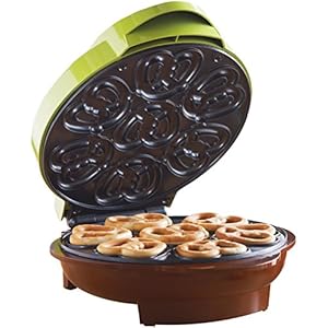 Brentwood Mini Pretzel Maker Machine Non-Stick, Green
