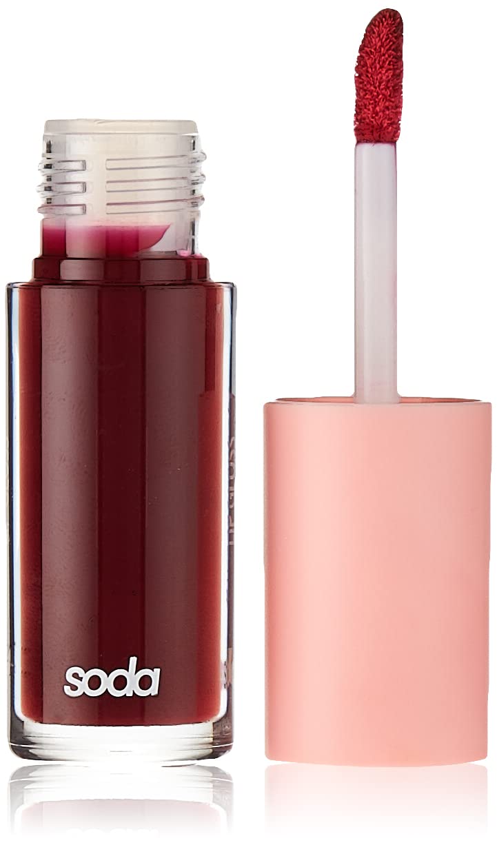 Soda Glitter Lipgloss. Transferproof, Smudge Proof & Waterproof Lipstick. Moisturizing, Hydrating & Longlasting, Highly Pigmented Lip Liquid. #Wegotyoubabe 002