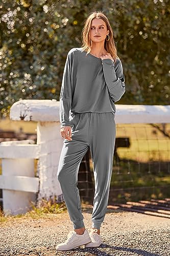 Image of PRETTYGARDEN Women's Fashion Outfits 2 Piece Sweatsuit Solid Color Long Sleeve Pullover Long Pants