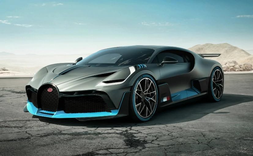 Image of SPITEN Bugatti Divo 1:32 Exclusive Alloy Metal Pull Back Die-cast Car Diecast Metal Pullback Toy car with Openable Doors & Light, Music Boys Gifts Toys for Kids【Colors as Per Stock】(Multicolour)