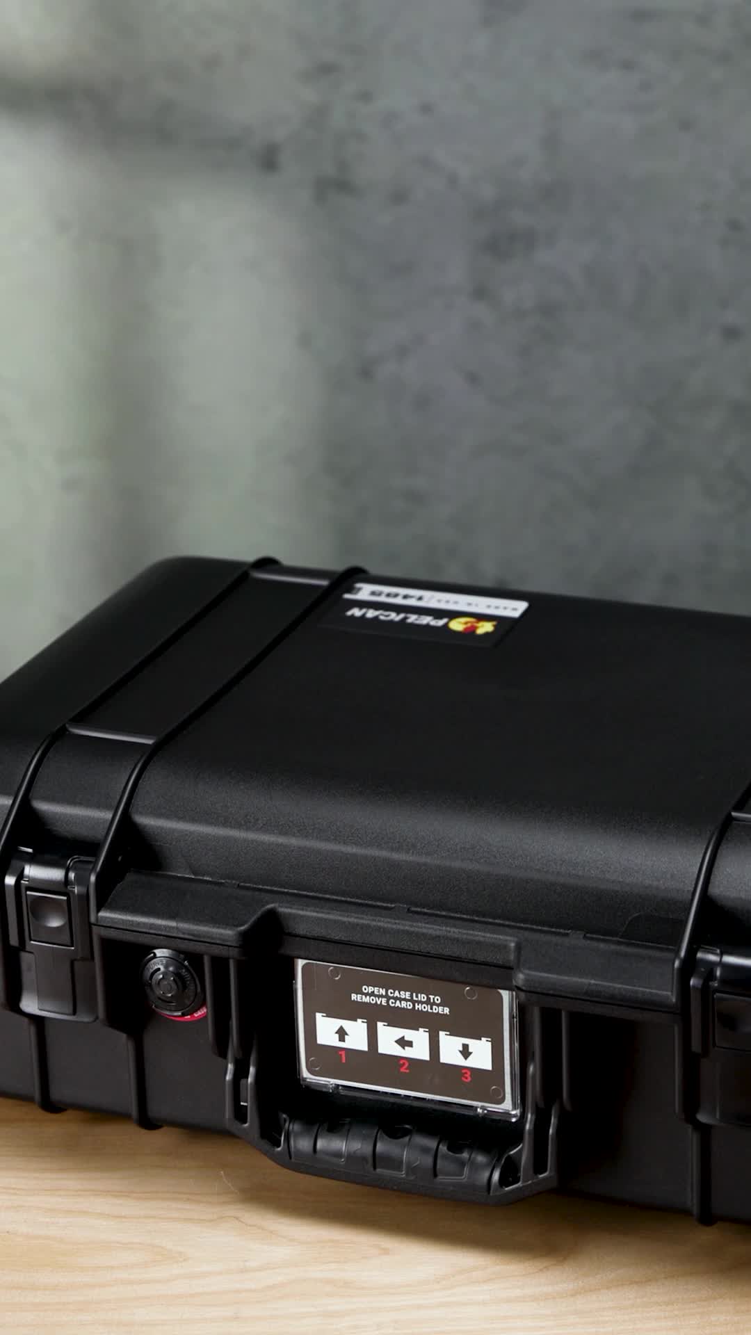 Amazon.com : Pelican Air 1485 Case With Trekpack Dividers - Black