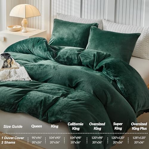 Image of WARMDERN Emerald Green Velvet Duvet Cover Set Full Size, Luxury Milk Velvet Bedding Duvet Cover with Zipper Closure, 3pcs Ultra Soft Duvet Covers for All Seasons, 80 inch x 90 inch, Emerald Green