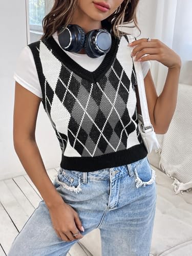 Floerns Women's V Neck Argyle Pattern Sleeveless Sweater Vest Knitted Top3