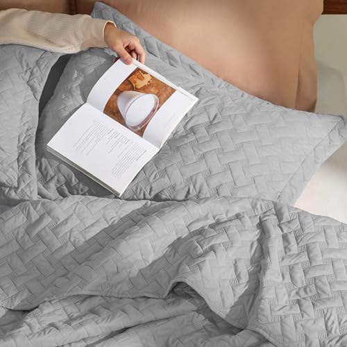 Image of Bedsure Quilts Queen Size - Lightweight Bedspreads Queen Size with Basket Weave Pattern, Soft Quilt Bedding Set, Light Grey Comforter Set Coverlet for All Seasons with 2 Pillow Shams (90 inch x 96 inch)