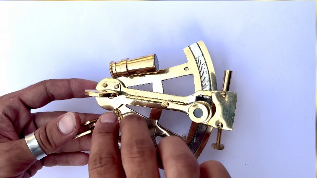 DKO ELEC Sonnette Luberon filaire bois chêne rond collerette laiton