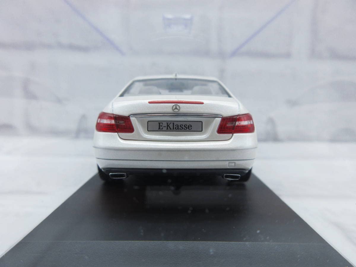 【箱入り】純正 Eクラスクーペ 1:43 ダイヤモンドホワイト Amazon | ミニカー 1/43 メルセデスベンツ 初代Eクラス セダン