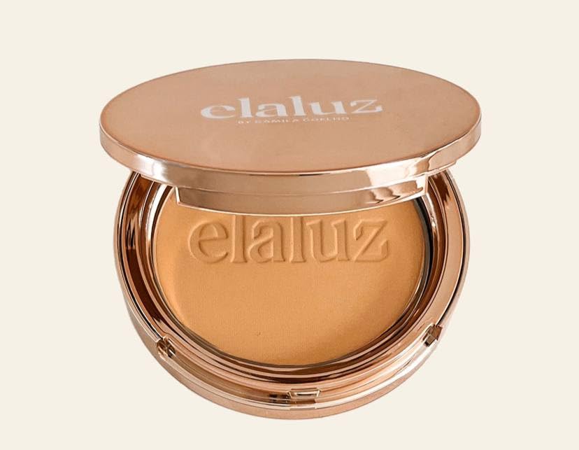 Velvetine Queen Powder Bronzer in the shade Pass the Crown