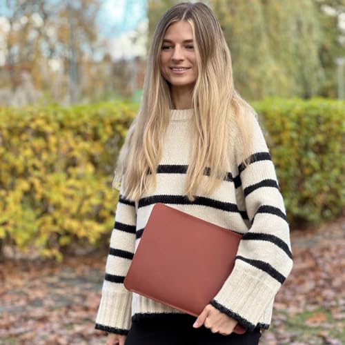 Funda MacBook Pro M2 de cuero legítimo con carga vertical libre y forro suave 7