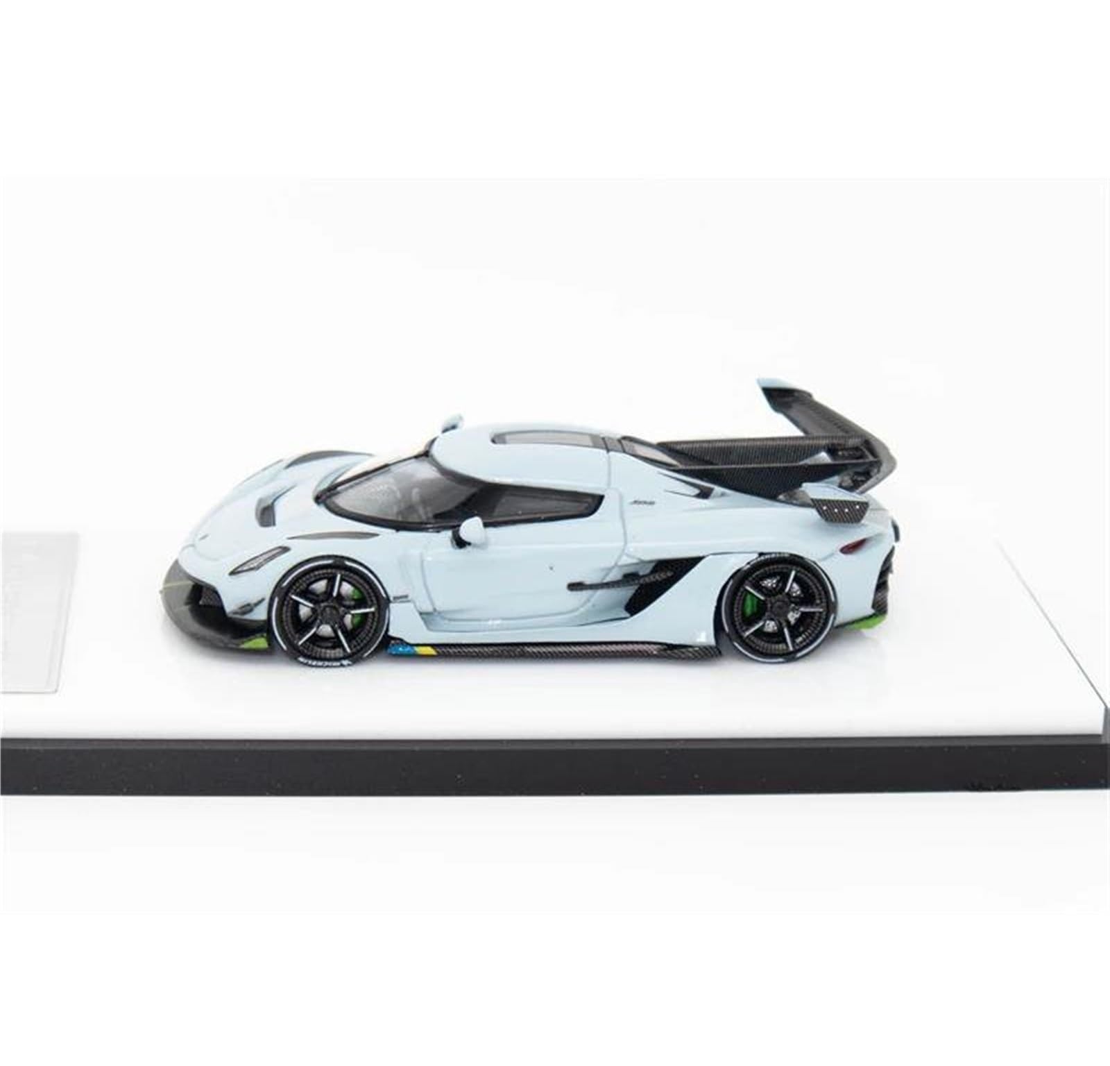 Amazon.co.jp: スケールダイキャストカー 1:64 For Koenigsegg Jesko