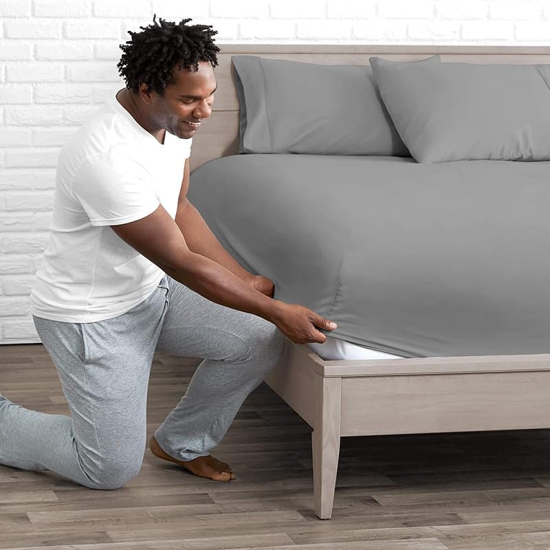 Rajasthan Crafts Soft Microfibre Solid Colour Fitted King Size Bedsheet with 2 Pillow Covers Shrinkage & Fade Resistant Plain Colour Bedsheet Fits Upto 8 inch Mattress (72x78 Inches, Light Grey)