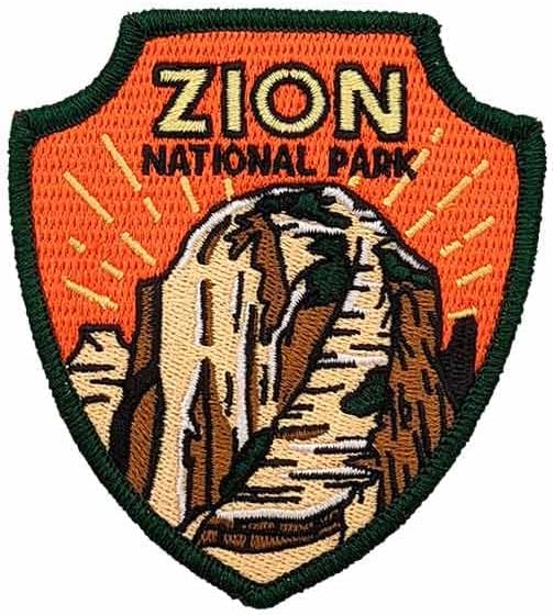 Parche bordado termoadhesivo del Parque Nacional Zion, color azul, 3.5 pulgadas de alto x 3.1 pulgadas de ancho