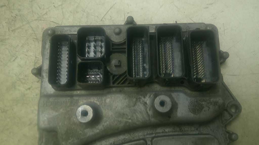 Engine ECM Control Module Fits 12-15 Compatible with BMW 640i 7 638 781 7638781