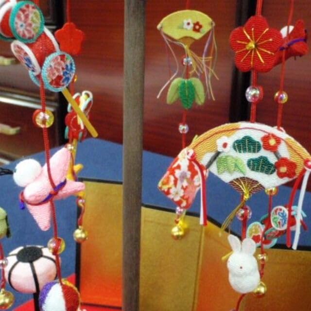 即納！限定値下げ♪●新品！高さ37 ちりめん ひな人形 吊るし飾り 京都龍虎堂● Amazon | 高さ37 ちりめん ひな人形 吊るし飾り さげもん 京都龍虎堂