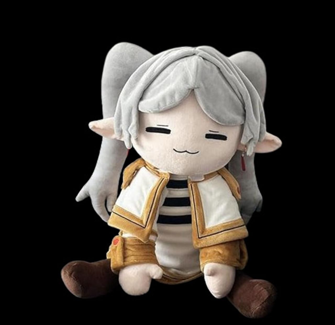 葬送のフリーレン　フリーレン　12cm ぬいぐるみチャーム Amazon.co.jp: 葬送のフリーレン フリーレン ぬいぐるみ : おもちゃ