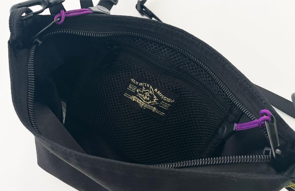 中古 マンウィズ ライトミニショルダーポーチ MAN WITH A MISSION