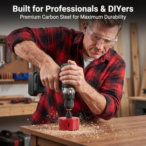 Image of 7-Piece Hole Saw Kit with Mandrel for Softwood and PVC | Carbon steel hole saw kit for softwood, plywood, PVC and drywall; includes five sizes, mandrel and hex key; not for metal