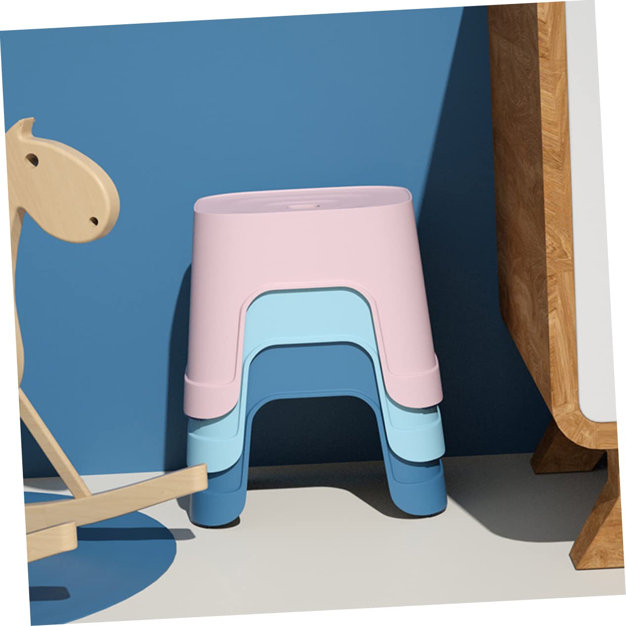 Homoyoyo Sgabello in Pp Antiscivolo, Leggero e Multiuso, Piccolo Sgabello da Bagno per Casa e Toilette, Blu