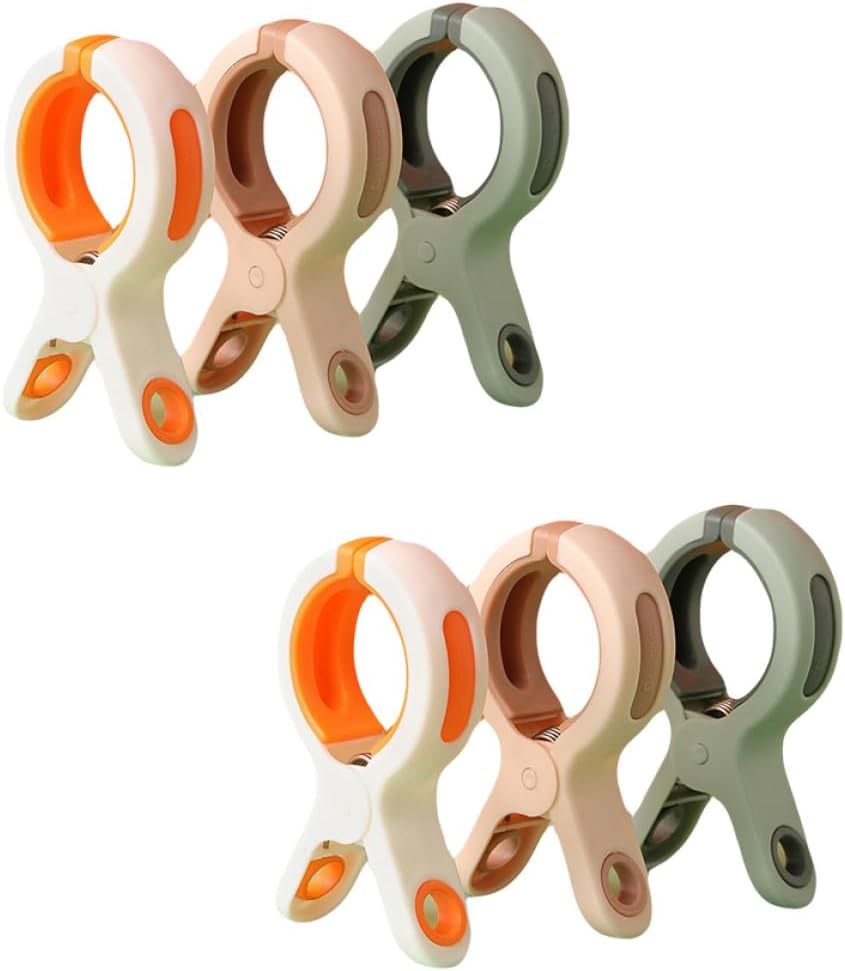 Heavy-Duty Plastic Clothes Pegs Windproof Laundry Clothespins with Springs 6pcs Multipurpose Hanging Clips for Drying Rack and Quilt Securing Random Color