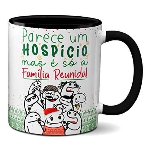 Caneca Flork de Natal Parece Hospício Mas é Família Reunida (Preta)