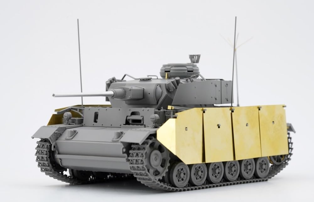 1/35 ドイツ軍 III号戦車J型無線誘導車/BIV爆薬運搬車（スマート