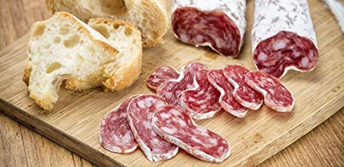 FUET CASERO de sabor auténtico y artesanal, elaborado con magros de cerdo y moho natural (0.200-0.300 kg)