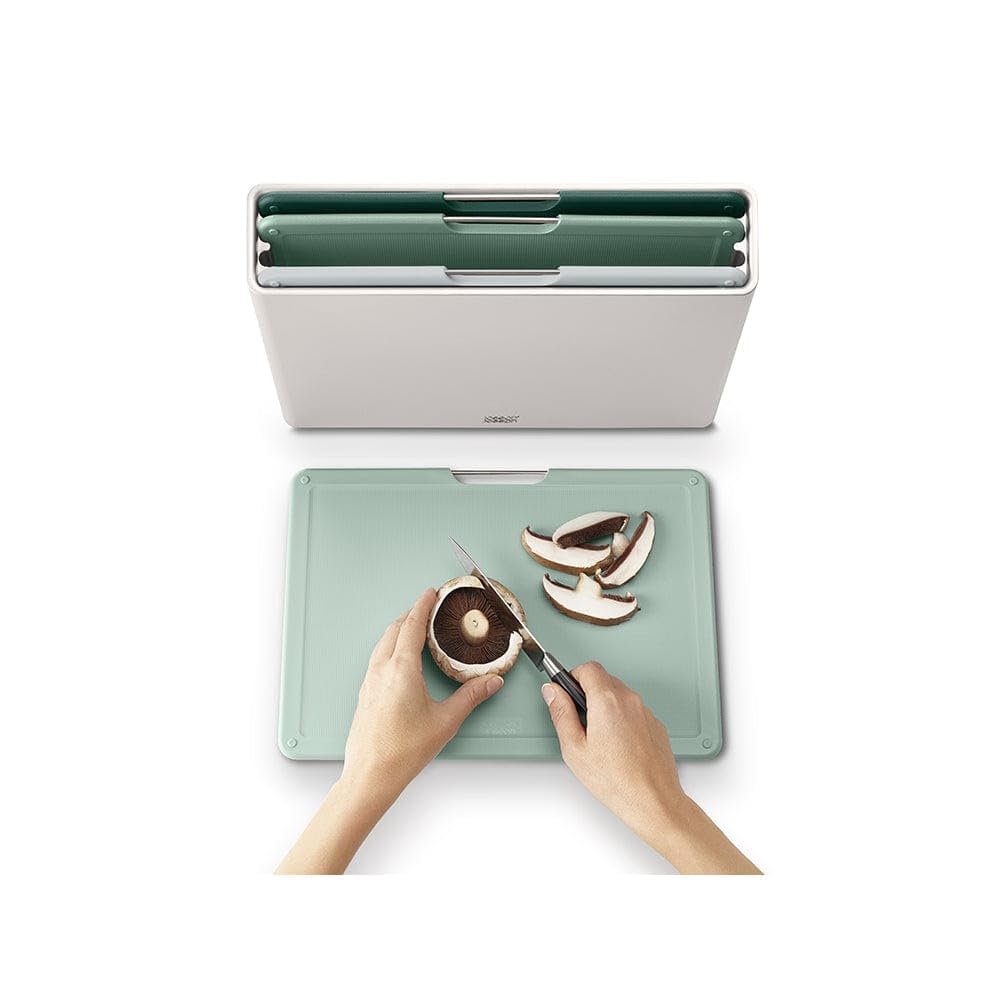 Joseph Joseph Folio - Set di 4 pezzi, Taglieri da cucina in plastica, con custodia porta taglieri- Grande, Argentato/Verde sfumato
