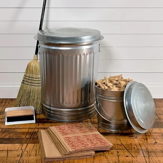 31-Gallon Heavy-Duty Trash Can, Galvanized Steel Outdoor Garbage Bin with Locking Tight Lid, Rust-Proof, for Backyard, Garage, Kitchen & Commercial Use