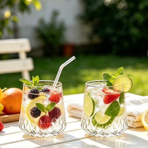 Image of Lueumxc 40 Pack Plastic Wine Glasses, 14Oz Origami Rhombus Disposable Wine Glasses Unbreakable Clear Plastic Cocktail Glasses Recyclable Shatterproof Reusable Wine Cups