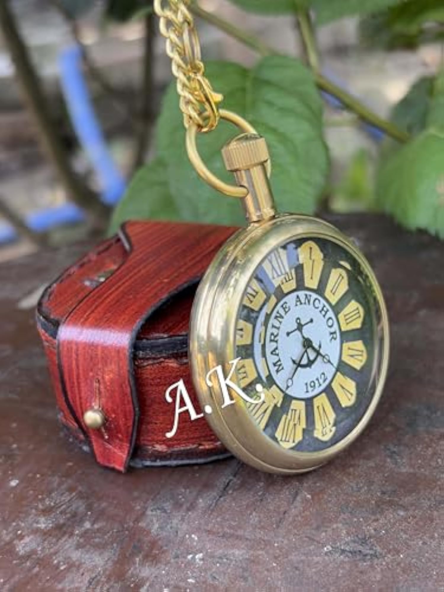 Unisex Analog Pocket Watch, Brass Antique Design