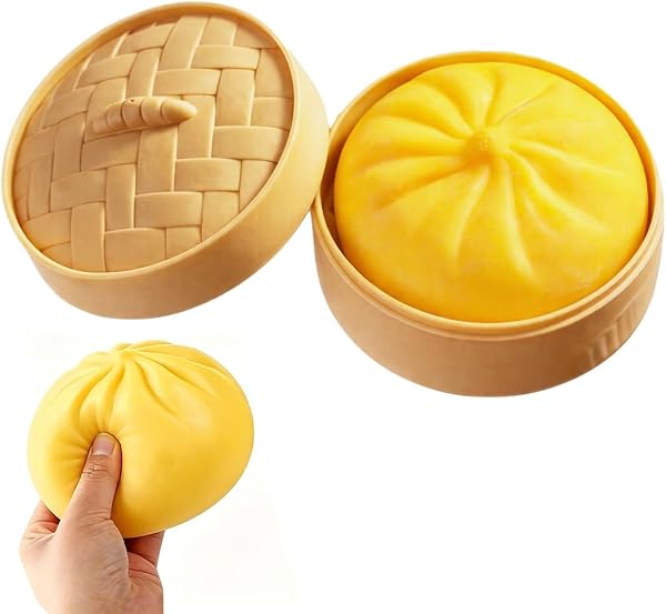 LAKPYN Dumpling Squishy A Forma Di Zucca, Per Alleviare Stress E Ansia Di Adulti E Bambini,Giocattolo Realistico A Forma Di Panino Al Vapore, Grande (Giallo) - 1