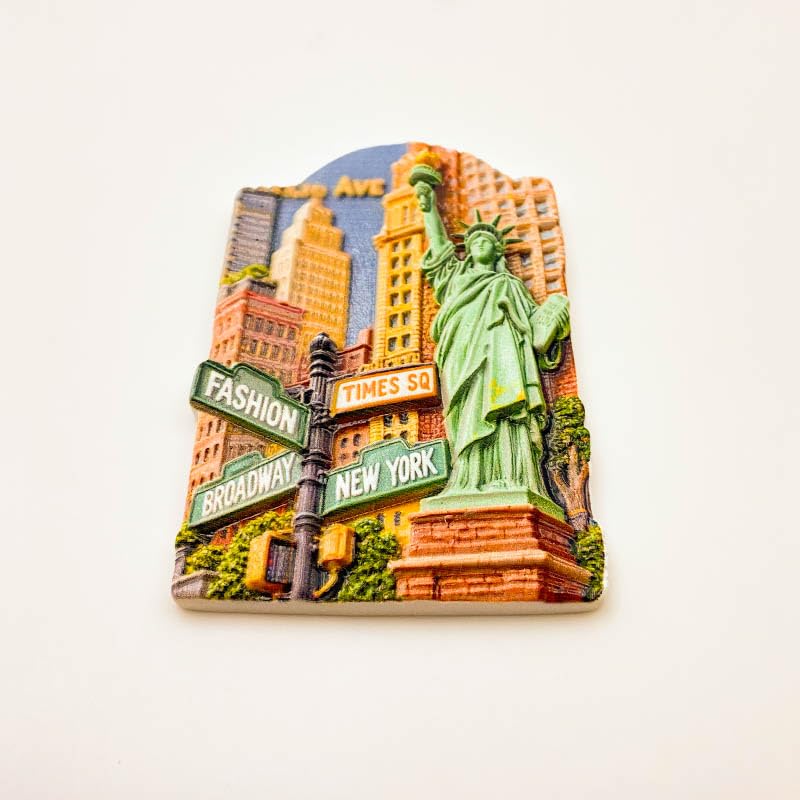 Imán decorativo 3D New York City con Estatua de la Libertad miniatura 2