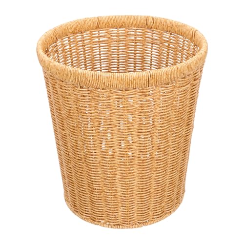 Corbeille rustique en rotin tissé pour un salon au design pastoral sain