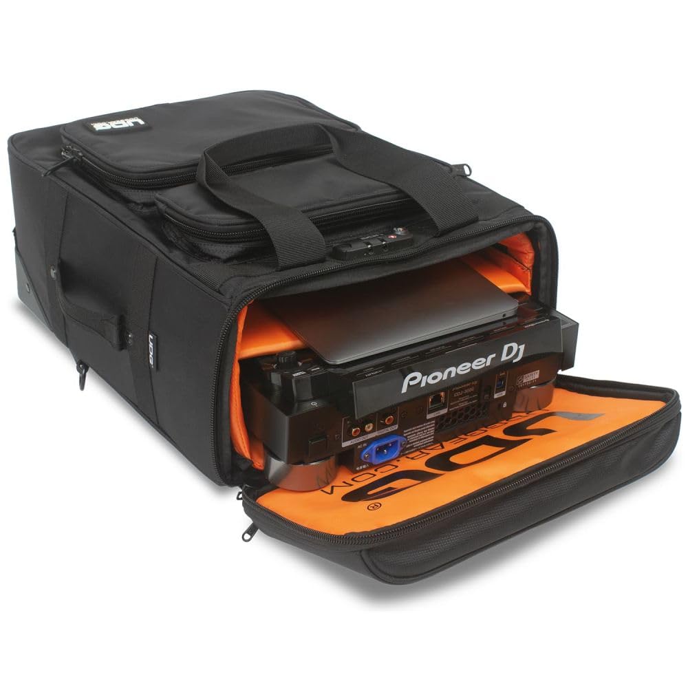 UDG Ultimate Producer Rucksack Trolley, Schwarz Orange (U9024BL/OR) | Multifunktionales Reisesystem; ausziehbarer Trolleygriff; gepolstertes Laptopfach; wasserabweisendes Nylon