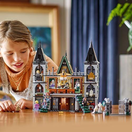 Harry Potter Villa Malfoy, Giochi d'Avventura per Bambini e Bambine da 10 Anni, Modellino di Casa Giocattolo da Costruire con Stanze, Funzioni e 9 Personaggi, Idea Regalo da Collezione 76453 - Lego - Immagine 10