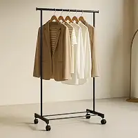 Arara de Roupas Móvel com Rodízios, Altura Ajustável, Metal Preto, Organizador para Vestuário (Preto)