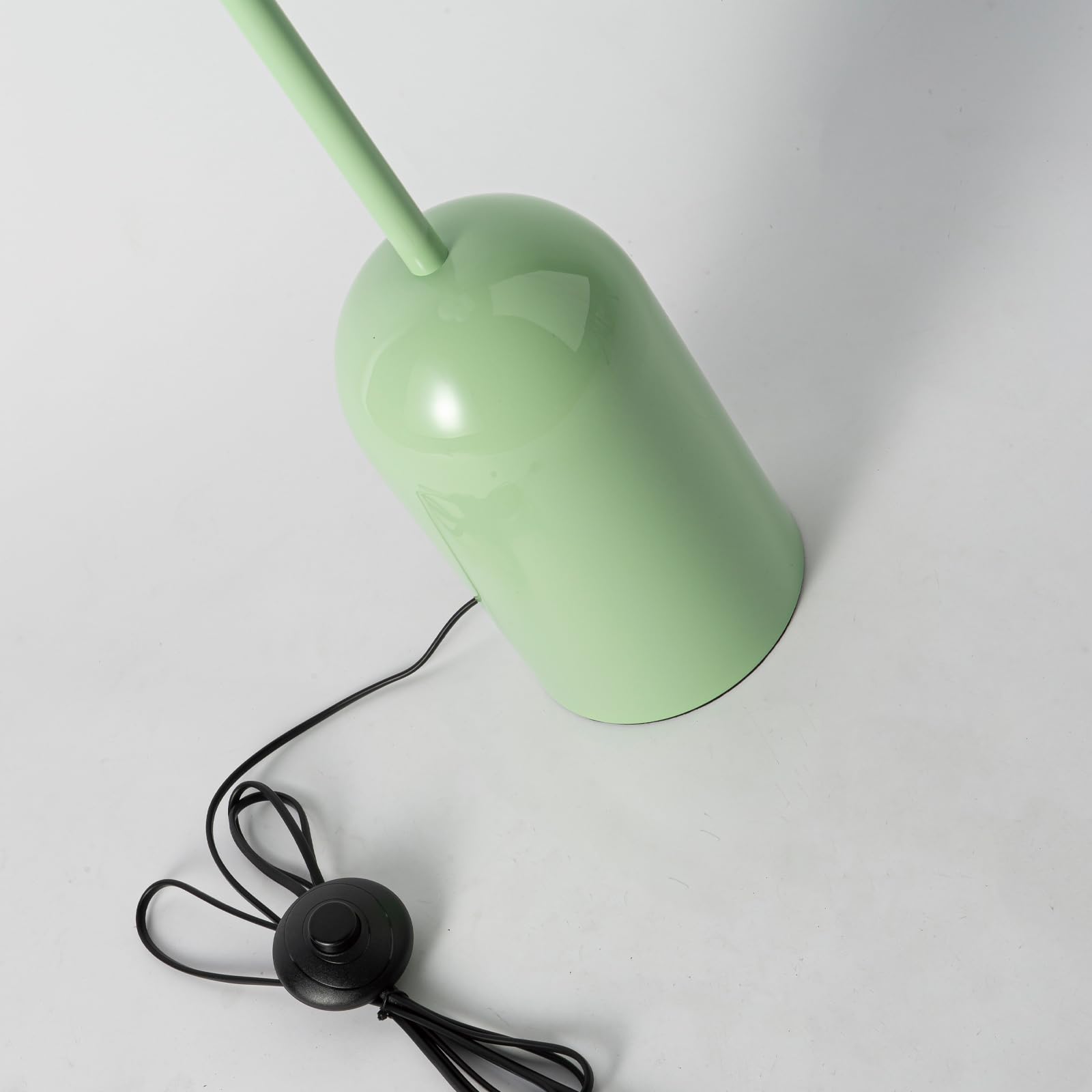 Alpinaluz Lampada da Terra Verde Moderna con 5 Sfere Luna 3D in ABS Stampate, Base in Ferro Robusta, 5 Portalampada G9 per Illuminazione Soffusa e Design Nordico Elegante per Soggiorno e Camera da