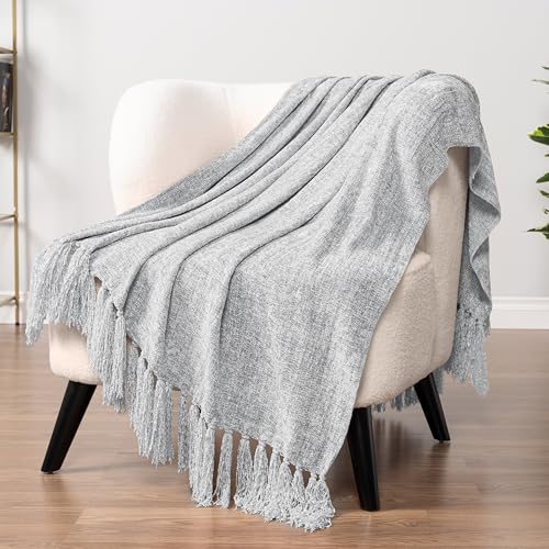 PAVILIA Hellgraue Chenille-Überwurfdecke für Couch, weiche, graue Strickdecke mit Quasten-Fransen, gewebte Chenille-Strickdecke… – Ansicht 1