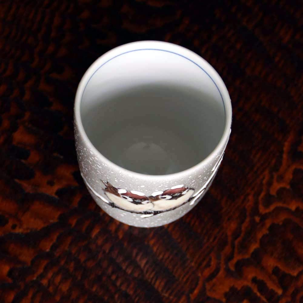 Amazon | 中村陶志人 九谷焼 湯呑み 雪二雀図 T-242 JAPAN KUTANI