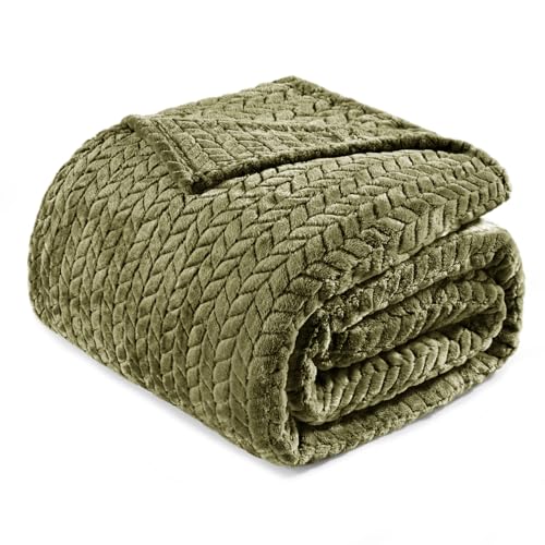 Image of Exclusivo Mezcla Fleece Blanket King Size for Bed, Olive Green Soft Plush Bed Blanket, Lightweight Flannel Throws for All Seasons, 90x104 Inches