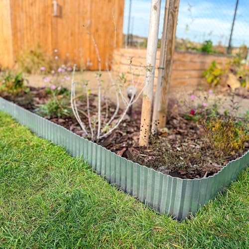 UNIGARDIA Rasenkante Verzinkt 12 m - Beeteinfassung aus Metall 15 cm hoch - Einfache Montage, Rostfrei und Langlebig - Flexible Beetumrandung, 1 Paar Montagehandschuhe inklusive