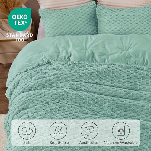 BEDELITE Fluffy King Size Comforter Set - Haze Blue Fleece Soft Comforter for King Size Bed, Luxury Warm Bedding Set for Winter, Fuzzy Bed Set 3 Pieces (1 Comforter, 2 Pillowcases)
