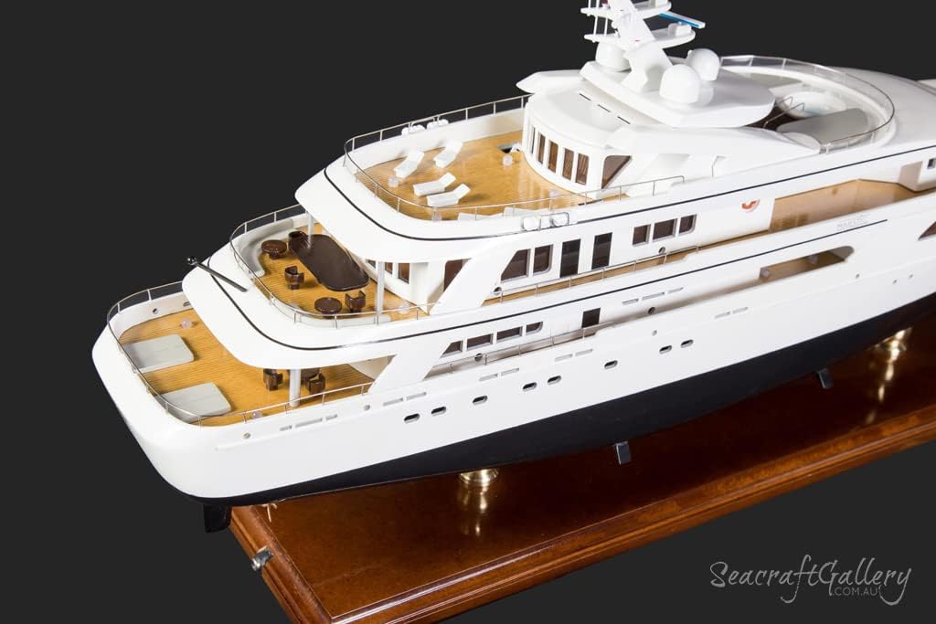 Majestic Motor Yacht Model with LED Lights 31.5"- Assembled Wooden Replica Boat Décor - Wooden Decor Wooden Model Boat - Model Ships - Boat Display - Super Yacht Model