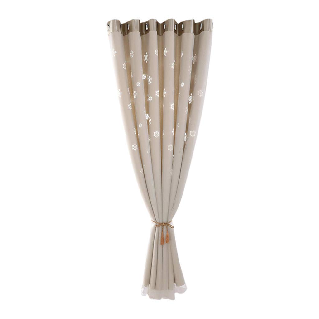 Rideau de porte à œillets beige pour préserver l'intimité du salon