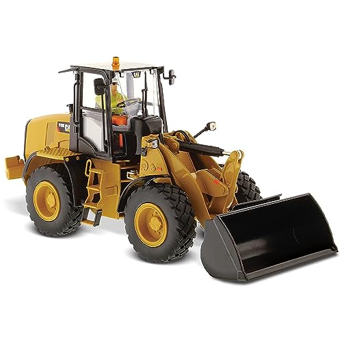 Amazon.com: Diecast Masters 1:32 Scale Caterpillar 910K Wheel 