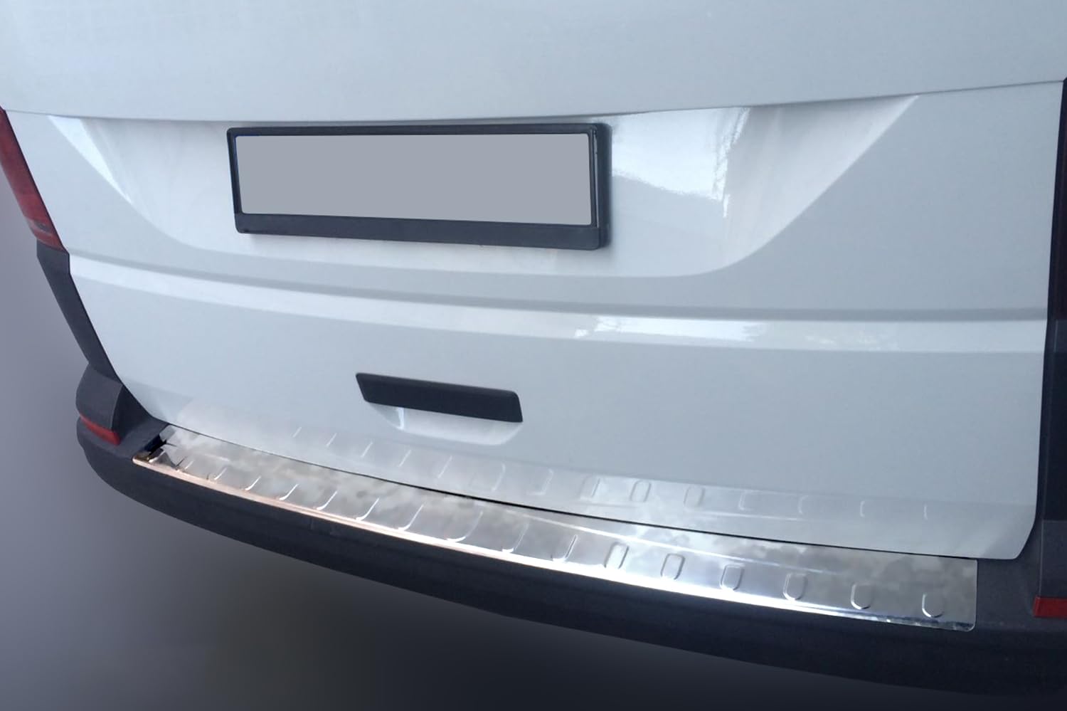 Recambo | Protector de Parachoques trasero | Compatible con VW T6 | a partir de 2015 | Acero Inoxidable Cromado | Protección borde de carga