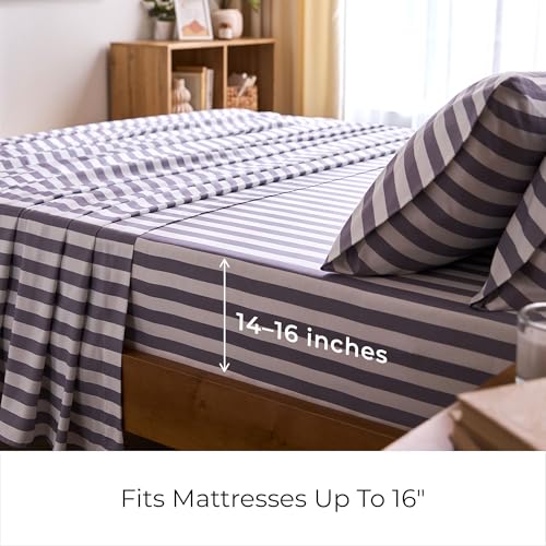 Image of Mellanni Full Sheets Set - 4 PC Iconic Collection Bedding | Hotel Luxury, Extra Soft, Cooling Bed Sheets - Wrinkle, Fade, Stain Resistant (Full, Oxford Stripe Hazy Lilac)