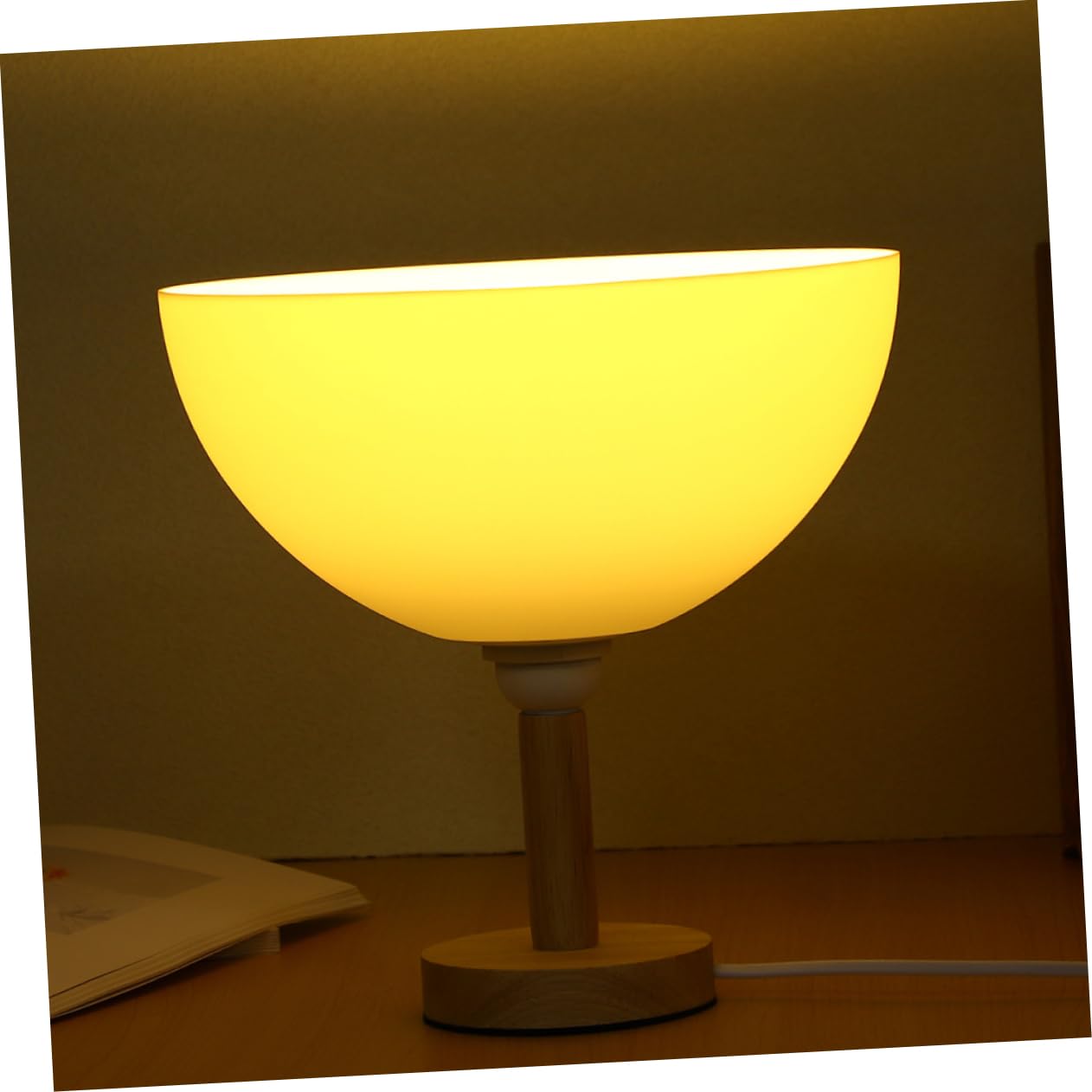 Holibanna Weiße Pilz Lampenschirme Modernes Design für Tischlampen 4 Stück aus Kunststoff Schafft Warme und Gemütliche Atmosphäre Beleuchtungszubehör für Wohnzimmerdekoration