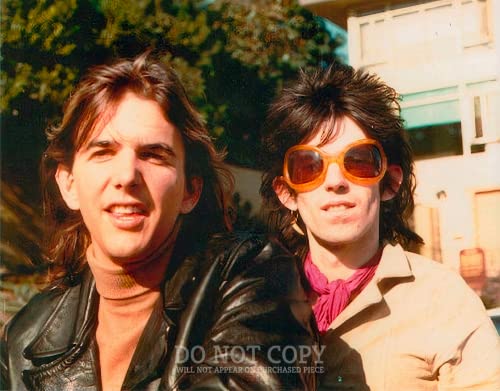 Affiche d'art de Keith Richards à moto pour créer une ambiance rock vintage dans votre bureau
